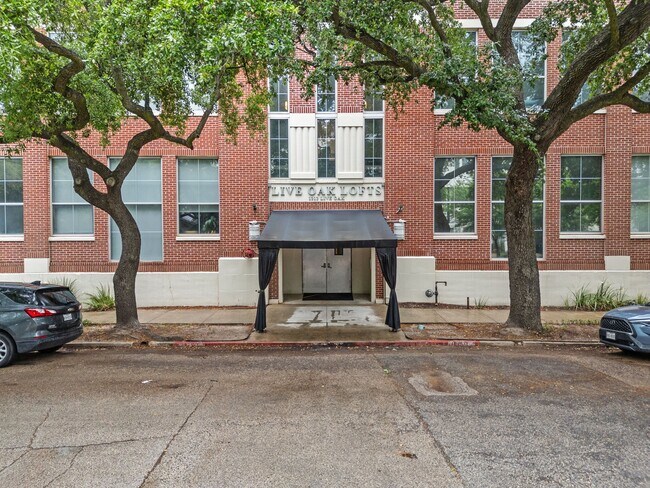Foto del edificio - 1312 Live Oak St