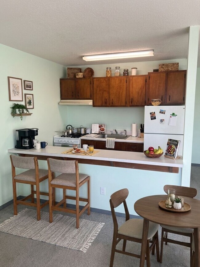 Building Photo - Fantastic Studio in The Metropolitan Condos