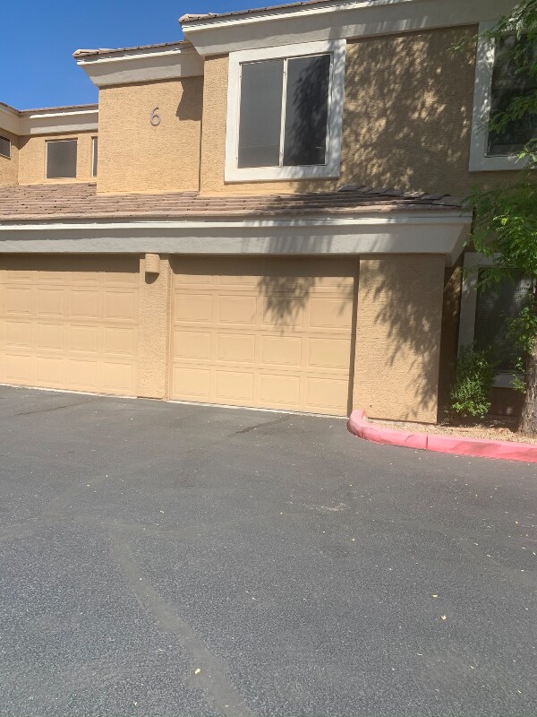 Foto del edificio - 1411 E Orangewood Ave