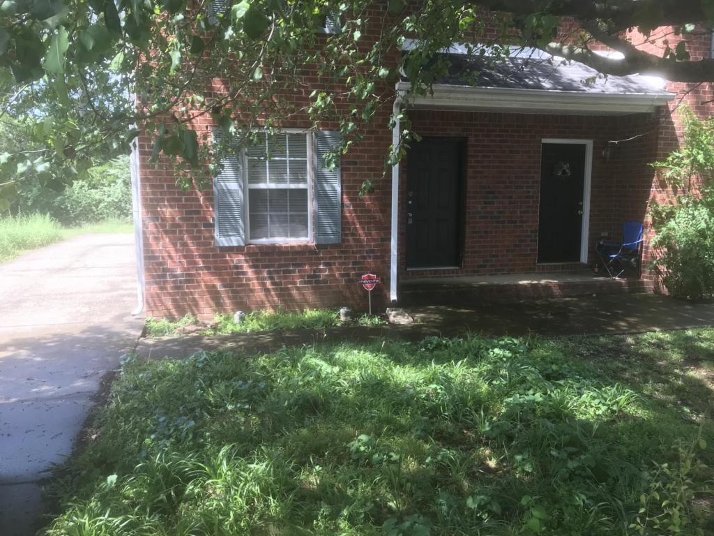Primary Photo - 1545 Center Pointe Drive