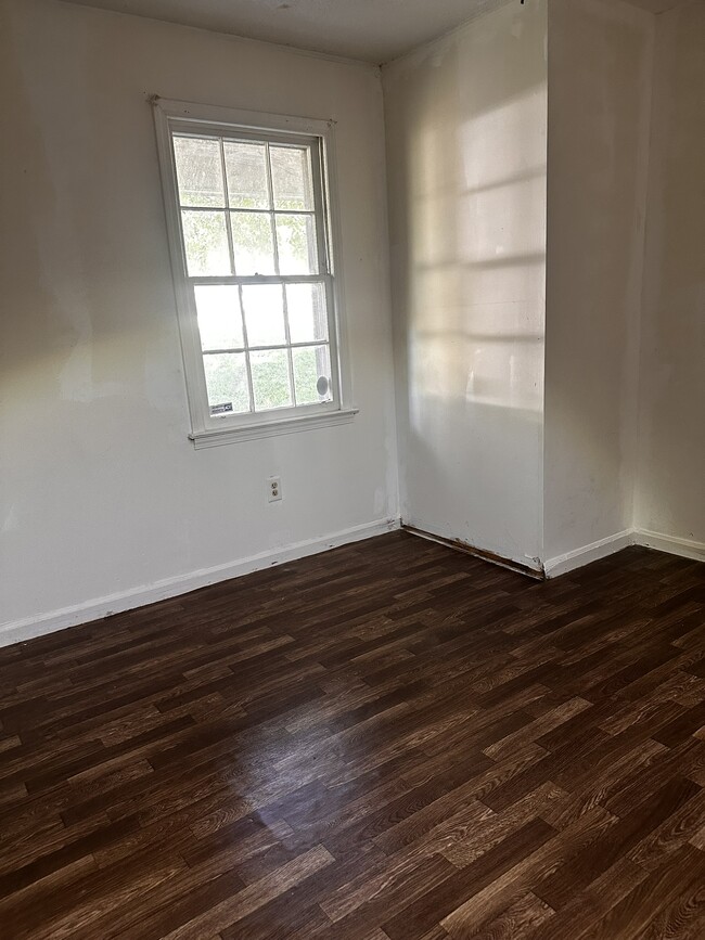 Building Photo - 226 Ashcroft Dr