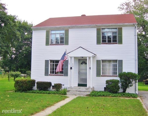 Primary Photo - 52 Branch St