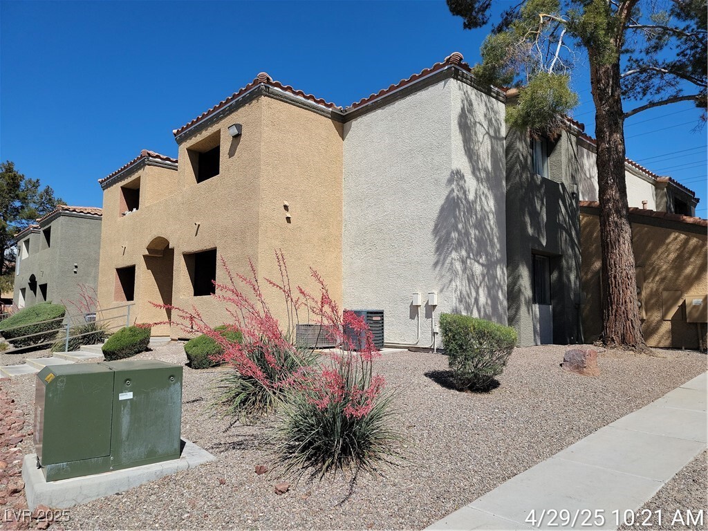 Foto principal - 3151 N Soaring Gulls Dr