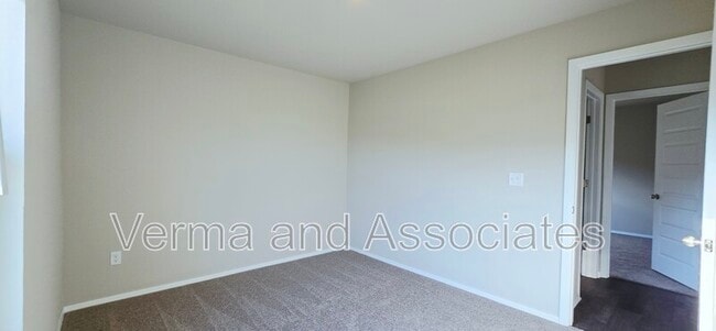 Building Photo - 2578 S Ouachita Dr