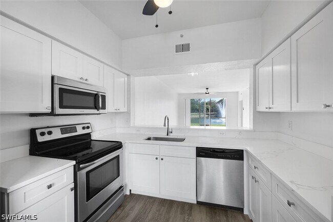 Foto del edificio - 3250 Cypress Glen Way