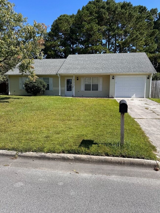 Building Photo - 112 Horse Shoe Bend