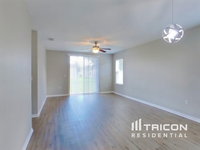 Foto del edificio - 1617 Tamarind Rd