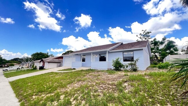 Building Photo - 6421 Undine Way