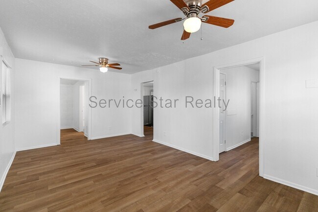 Foto del edificio - 1926 N 26th Pl