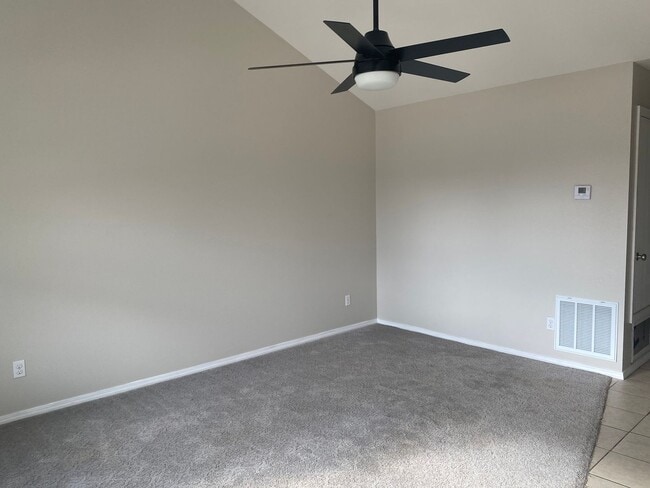 Foto del edificio - Cute Duplex in Dewey!