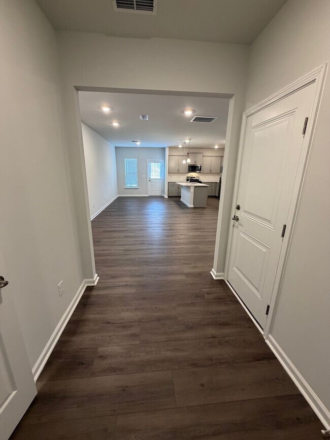 Foto del edificio - Gibsonville / Townhome