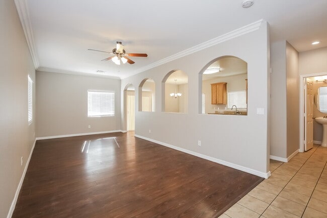 Building Photo - 129 Rosa Rosales Ct