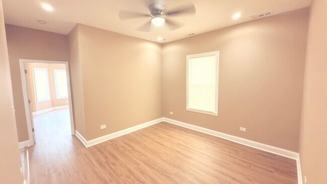 Foto del edificio - 9738 S Ave L