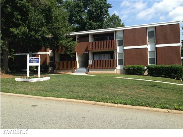 Primary Photo - 2012 Maywood St