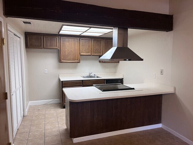 Building Photo - 5549-5551 Aspenwood Ct