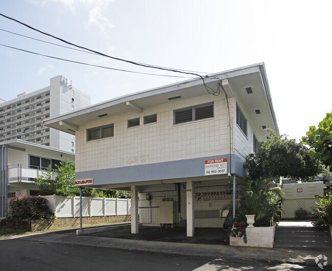 Building Photo - 1637 Anapuni St