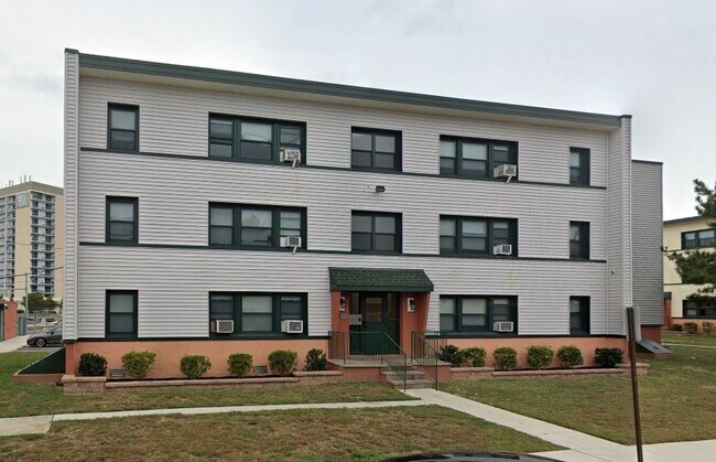 Primary Photo - Carver Hall