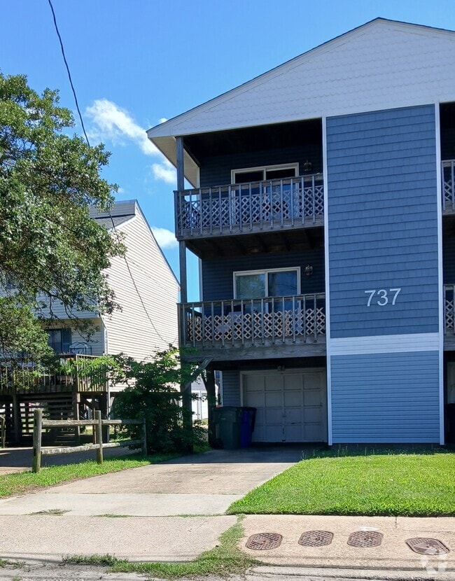 Building Photo - 737 W Ocean View Ave