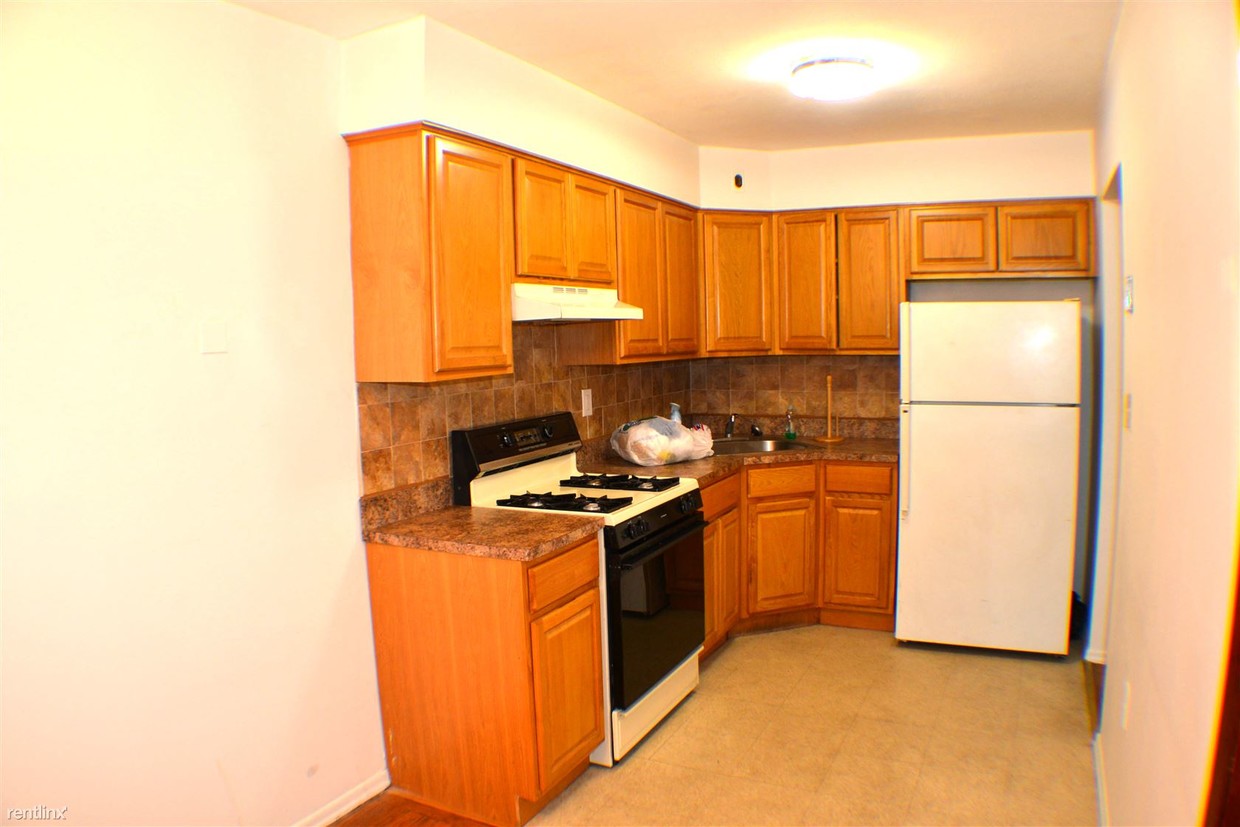 Primary Photo - 3221 41st St