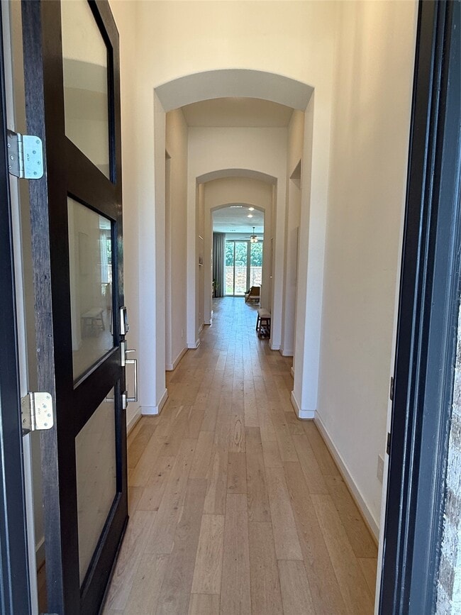 Building Photo - 3030 Lantana Trl