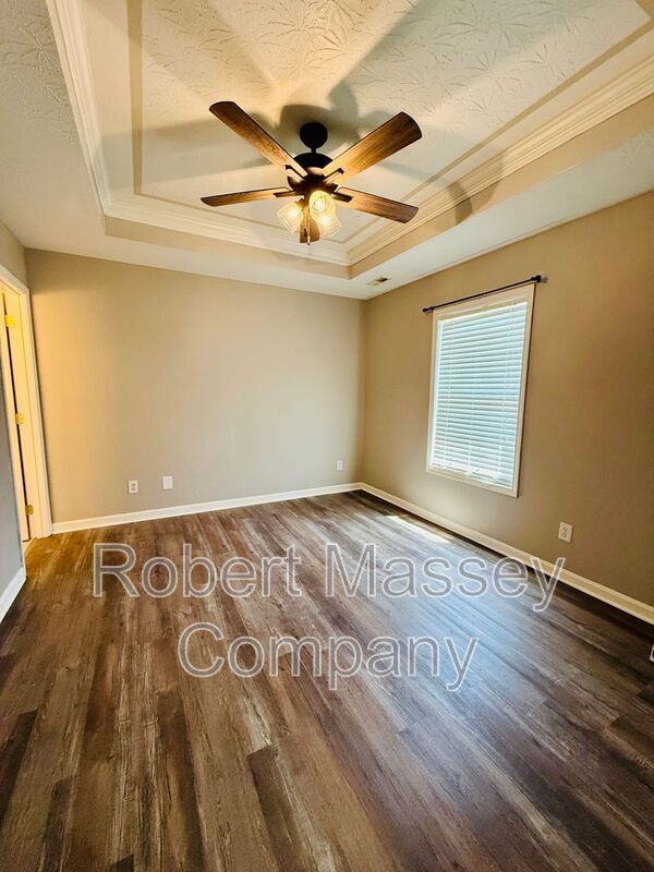 Foto del edificio - 137 Stone Creek Ct