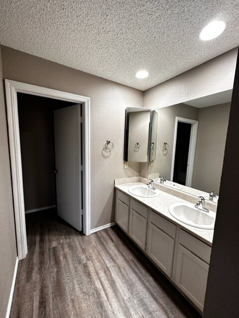 Building Photo - 4507 Fairgate Dr