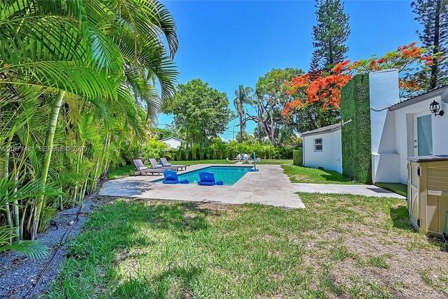 Building Photo - 15 NE 95th St