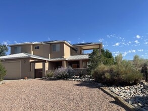 Building Photo - 6809 Chapingo Rd NE