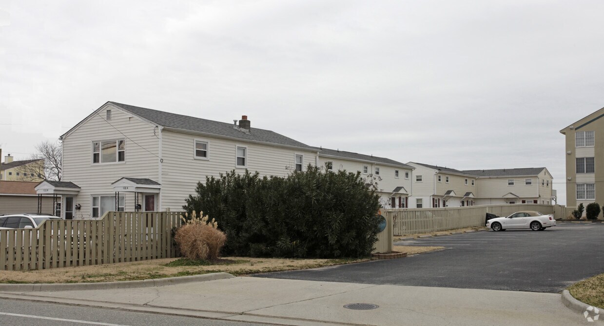 Foto del edificio - Shoreline Apartments