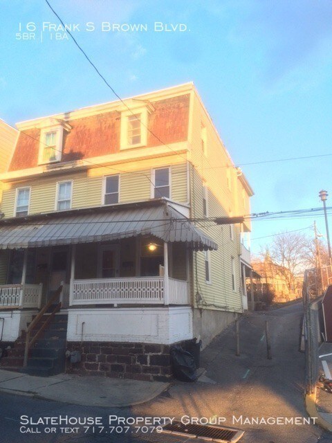 Primary Photo - 5 Bedroom Duplex- Plus Extra bonus room
