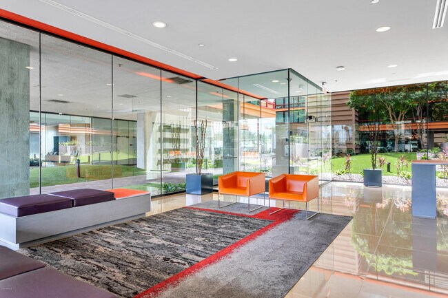 Foto del edificio - 4808 N 24th St