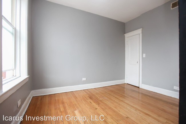 Building Photo - 6558 S Green St