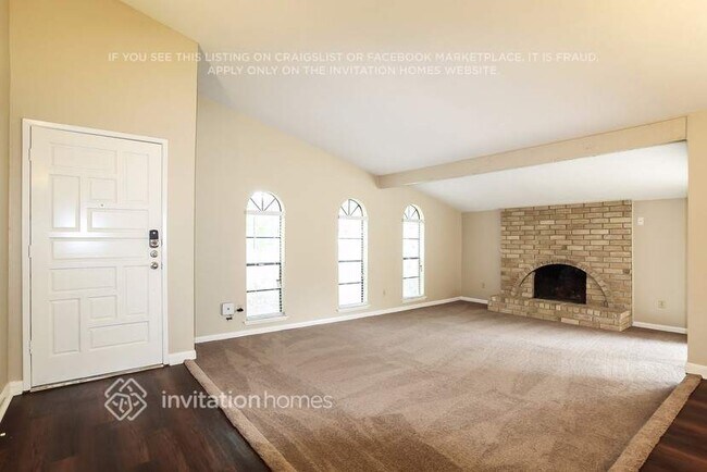 Building Photo - 3827 Cypressdale Dr