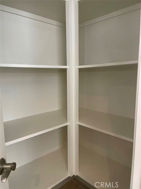 Building Photo - 33 Sable