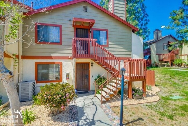 Foto del edificio - Charming 2Bdm 2Ba Upstairs Condo with Deta...