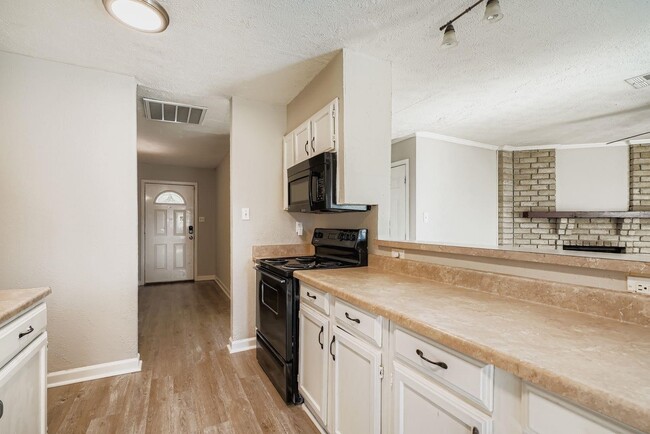 Building Photo - 226 Tara Plantation Dr