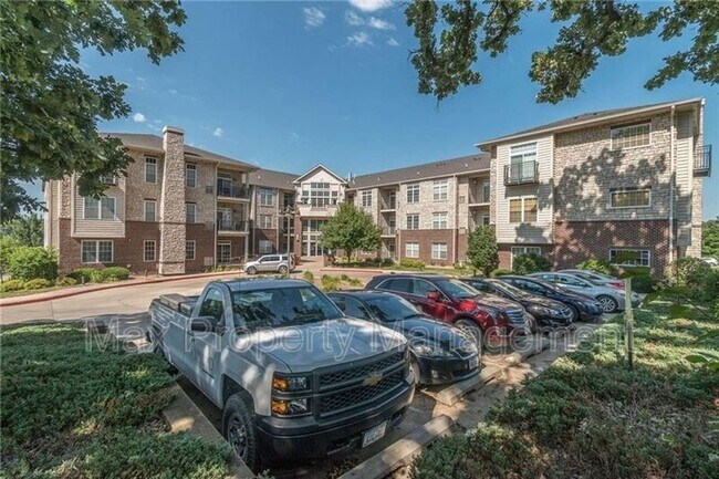 Building Photo - 3031 Grand Ave