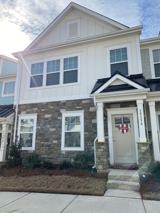 Building Photo - 15136 Meacham Farm Dr