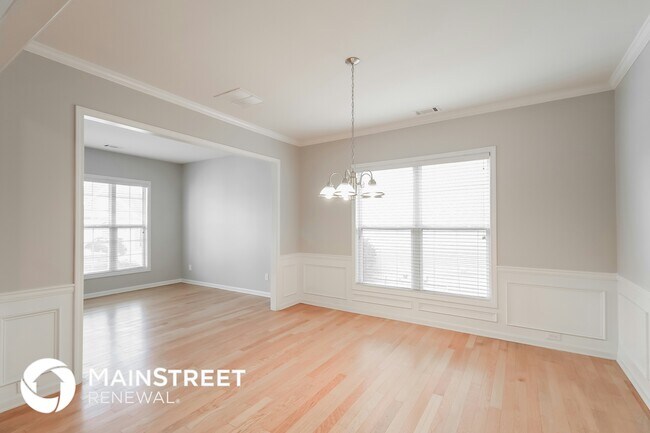 Foto del edificio - 2618 Southhaven Ln
