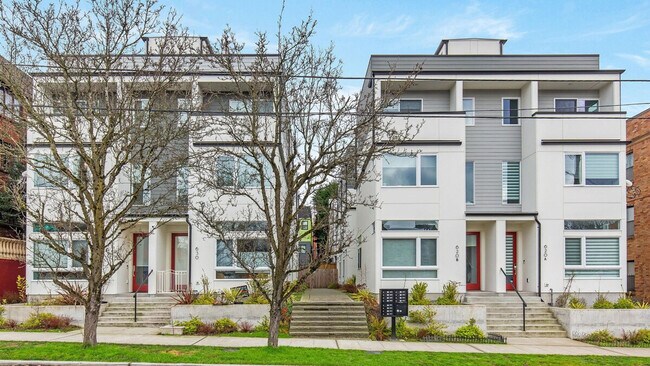 Foto del edificio - 632 10th Ave E