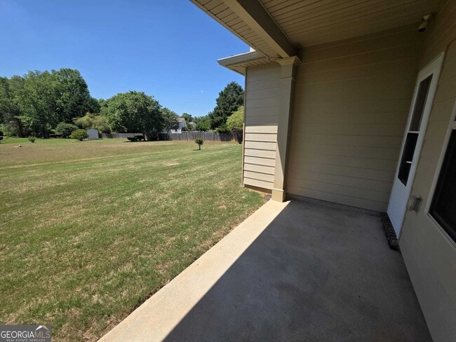 Building Photo - 1476 Empress Dr