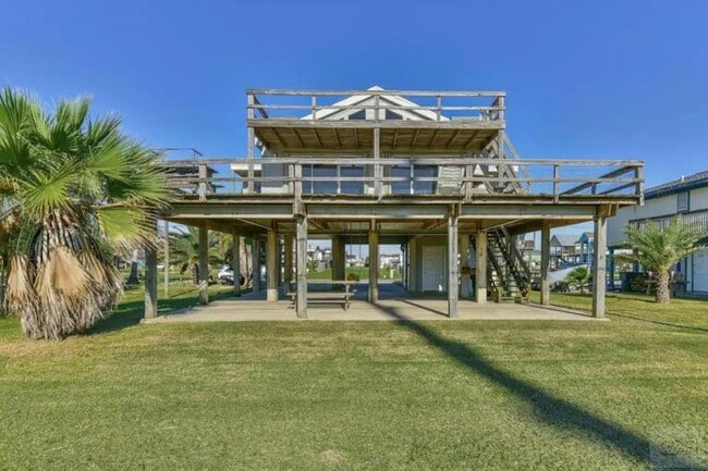 Building Photo - 21627 Zachary Dr