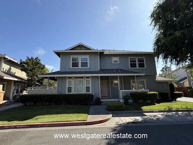 Building Photo - 415 Matteri Cir