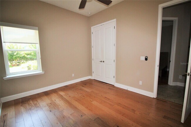 Foto del edificio - 7909 Laureate Blvd