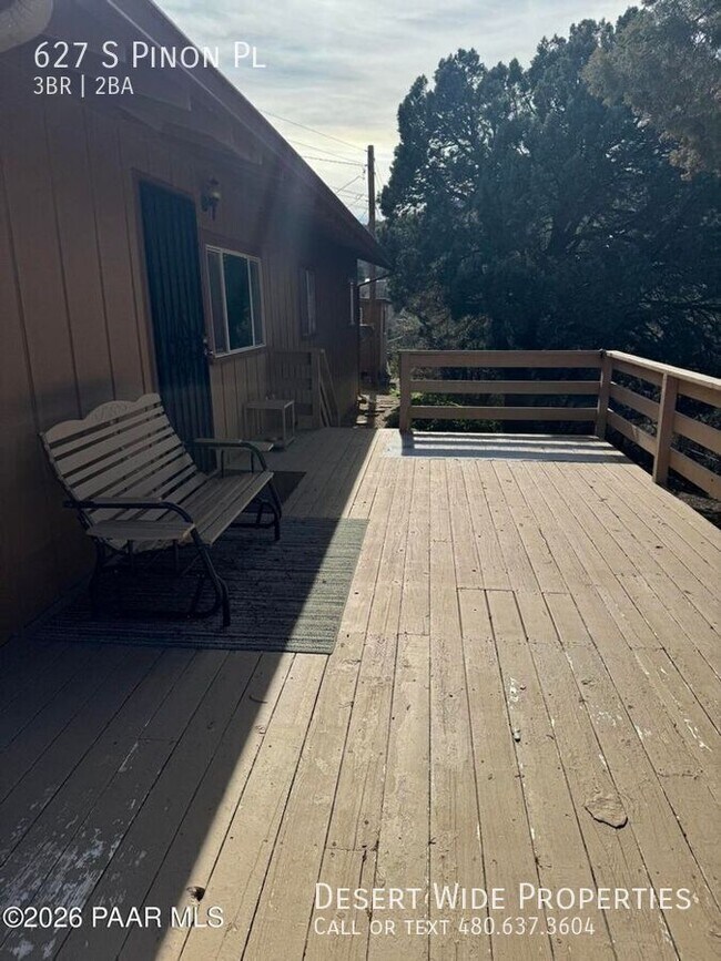 Foto del edificio - 627 Pinion Pl