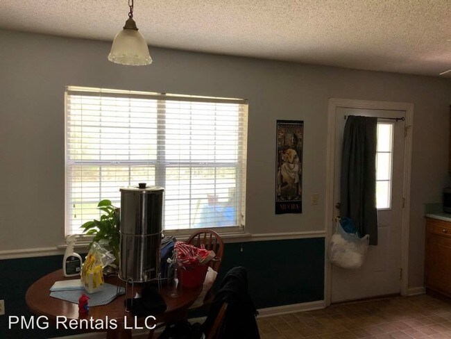 Building Photo - 3 br, 2 bath House - 931 Brannen Rd.