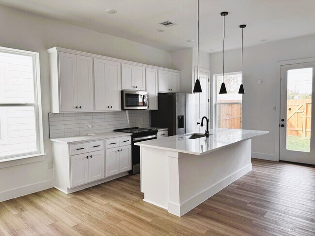 Foto del edificio - 2708 Bostic St