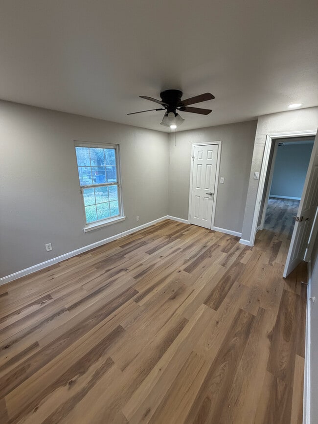 Building Photo - 259 Trudell Dr