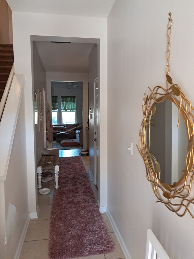 Foto del edificio - 317 Sand Oak Blvd