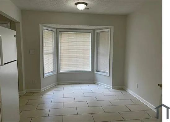 Building Photo - 5140 Farm Pl Dr NE